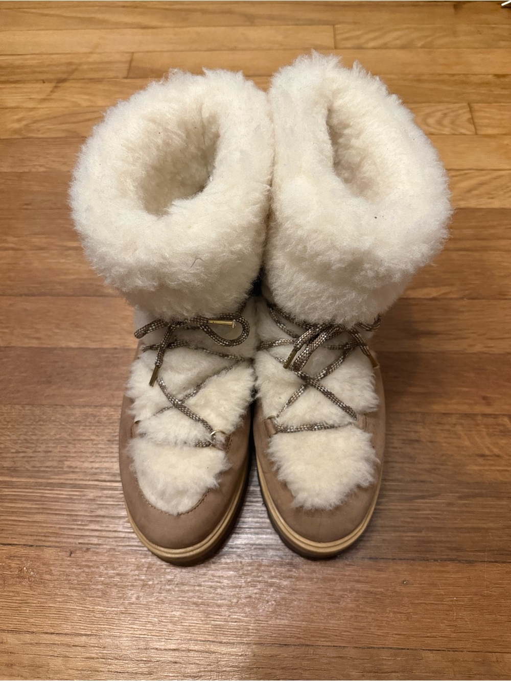 Shearling-Trim Winter Boots in Cream and Tan